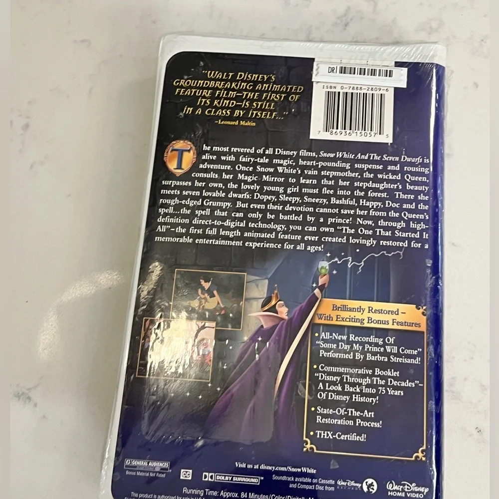 Walt Disney Snow White and the Seven Dwarfs Platinum Edition VHS - Picture 2 of 3